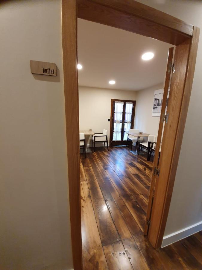 Albergue Casa Cuartel A Fonsagrada ภายนอก รูปภาพ