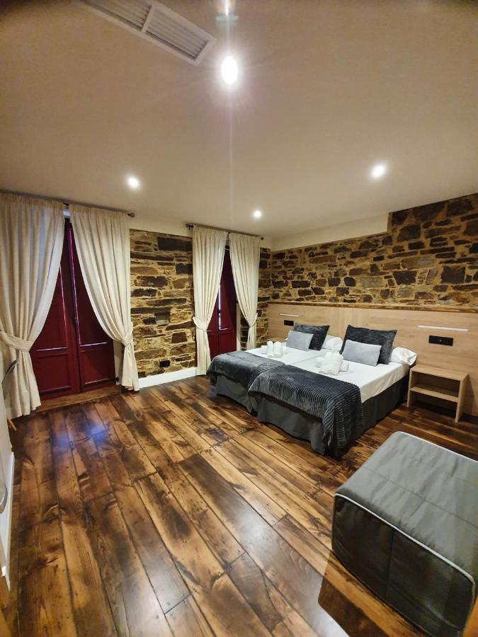 Albergue Casa Cuartel A Fonsagrada ภายนอก รูปภาพ