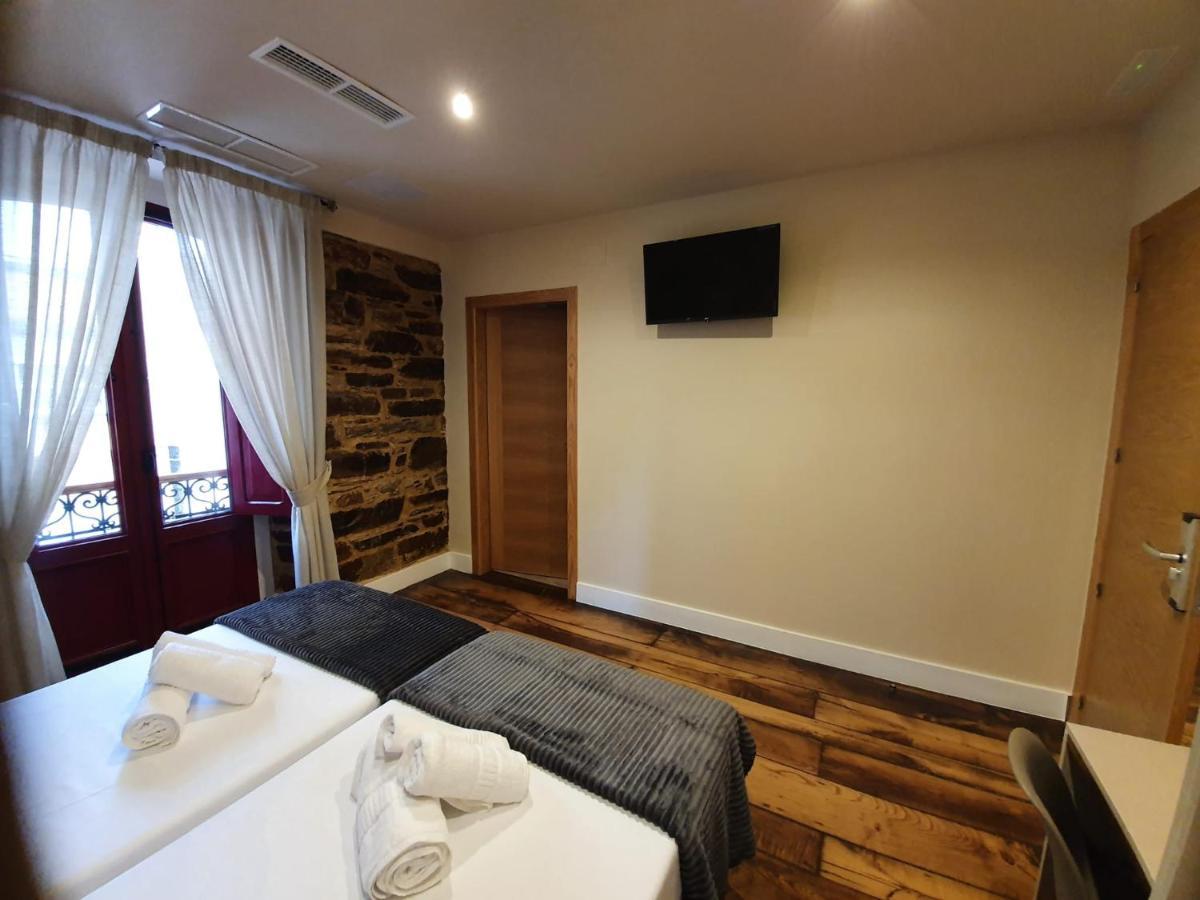 Albergue Casa Cuartel A Fonsagrada ภายนอก รูปภาพ