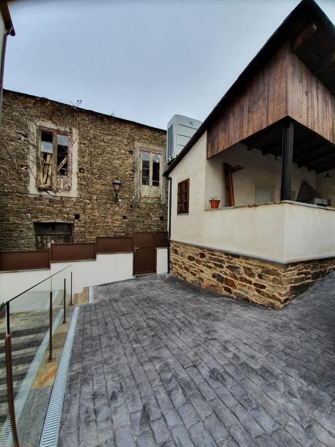 Albergue Casa Cuartel A Fonsagrada ภายนอก รูปภาพ