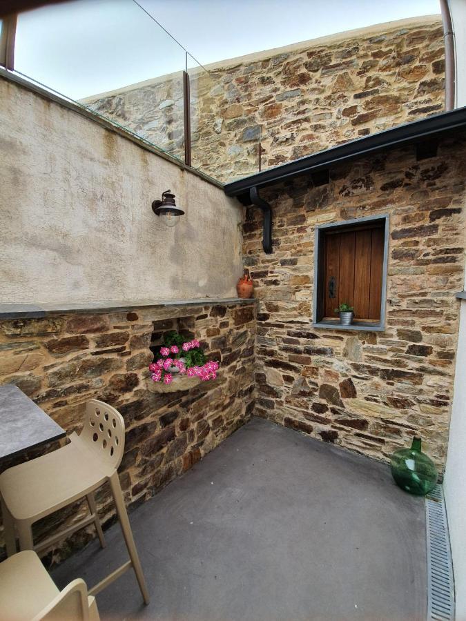 Albergue Casa Cuartel A Fonsagrada ภายนอก รูปภาพ