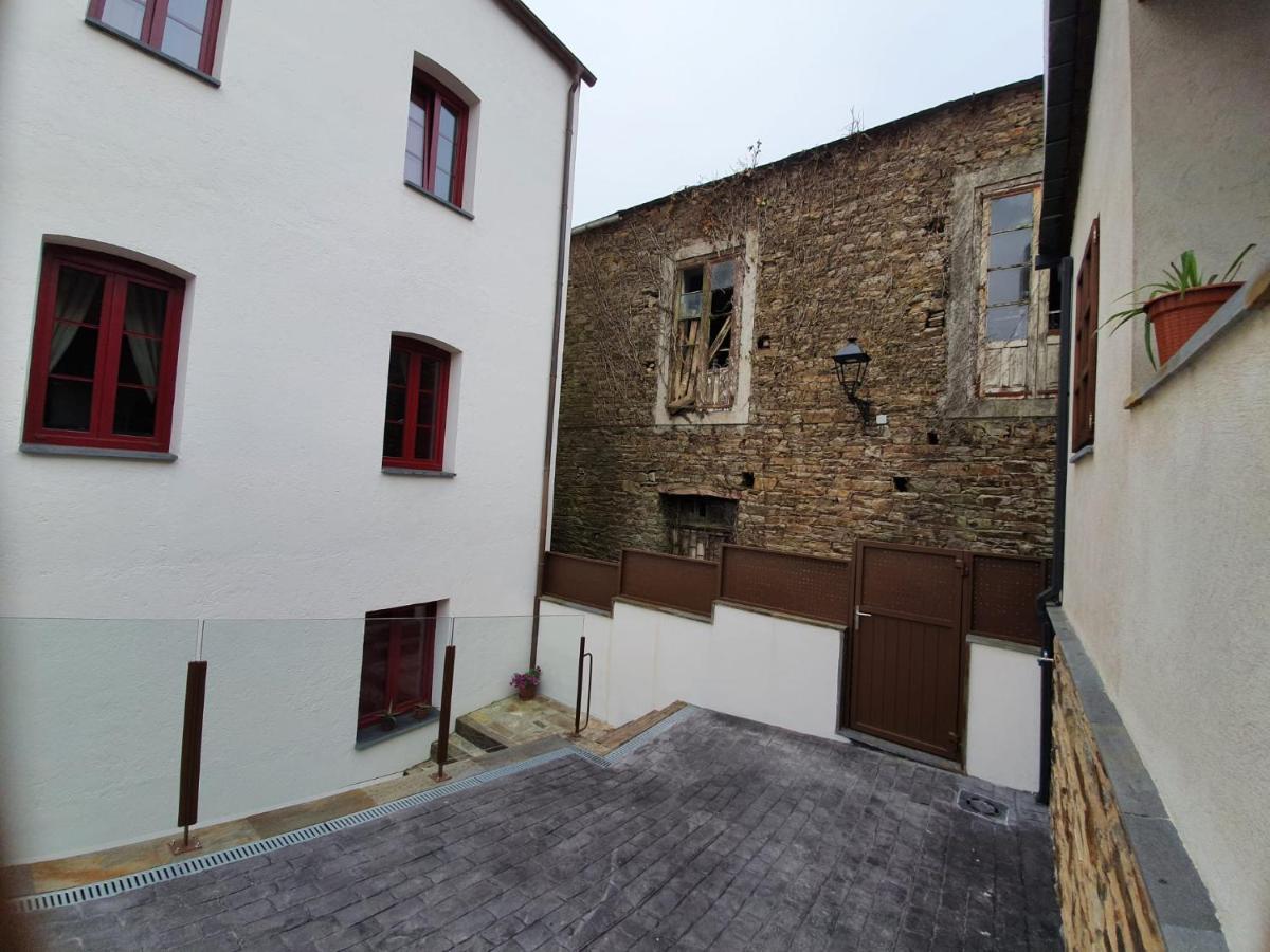 Albergue Casa Cuartel A Fonsagrada ภายนอก รูปภาพ
