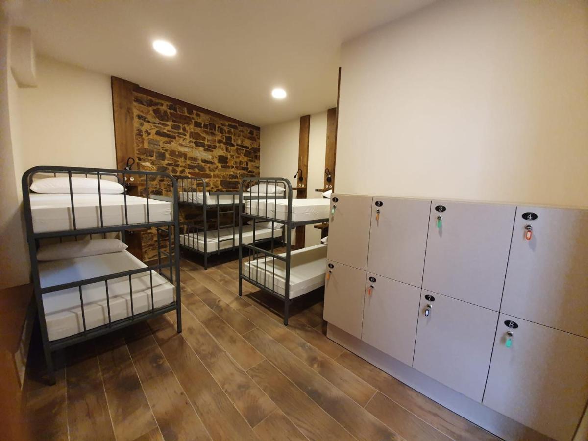 Albergue Casa Cuartel A Fonsagrada ภายนอก รูปภาพ