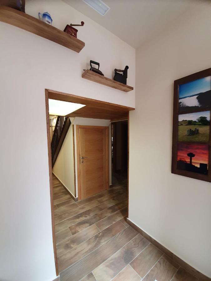 Albergue Casa Cuartel A Fonsagrada ภายนอก รูปภาพ